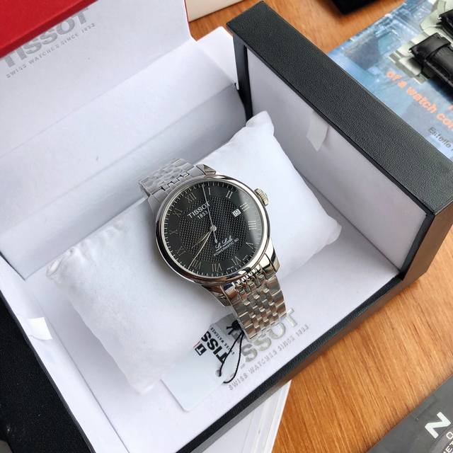 原单品质 Tissot 天梭 Z2 型号 T006.407.16.033.00 力洛克系列 钢带黑面数字机械男装瑞士 2824机芯 蓝宝石玻璃 316精钢 表盘